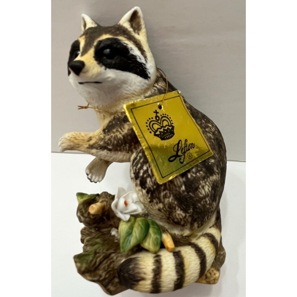 Lefton China Racoon Wildlife Animal Figurine Bisque Collectible #1839 Vintage